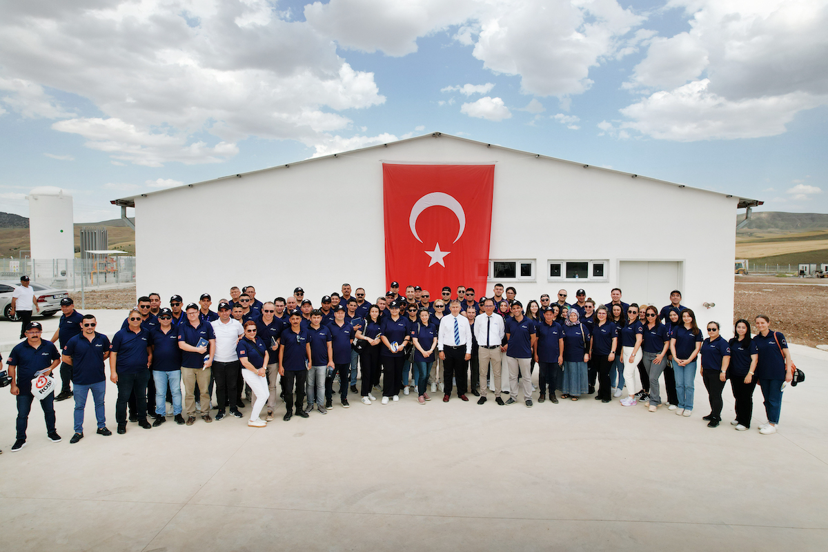 Participants at the grand opening at the Aviagen Anadolu hatchery