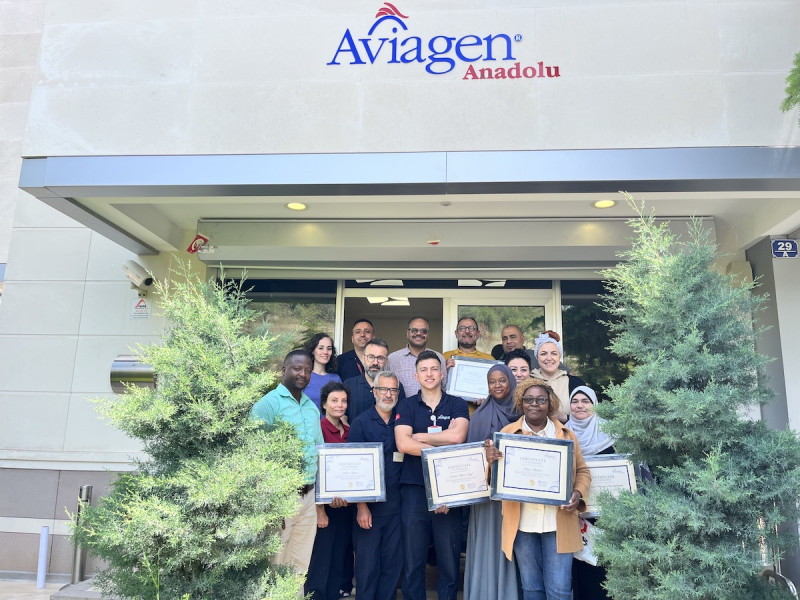 Customers at Aviagen Anadolu Lab